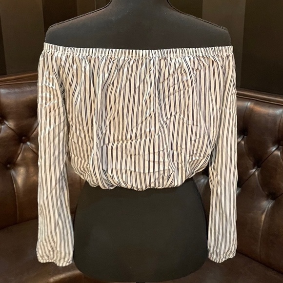 Windsor Off The Shoulder Striped Top - Picture 2 of 2